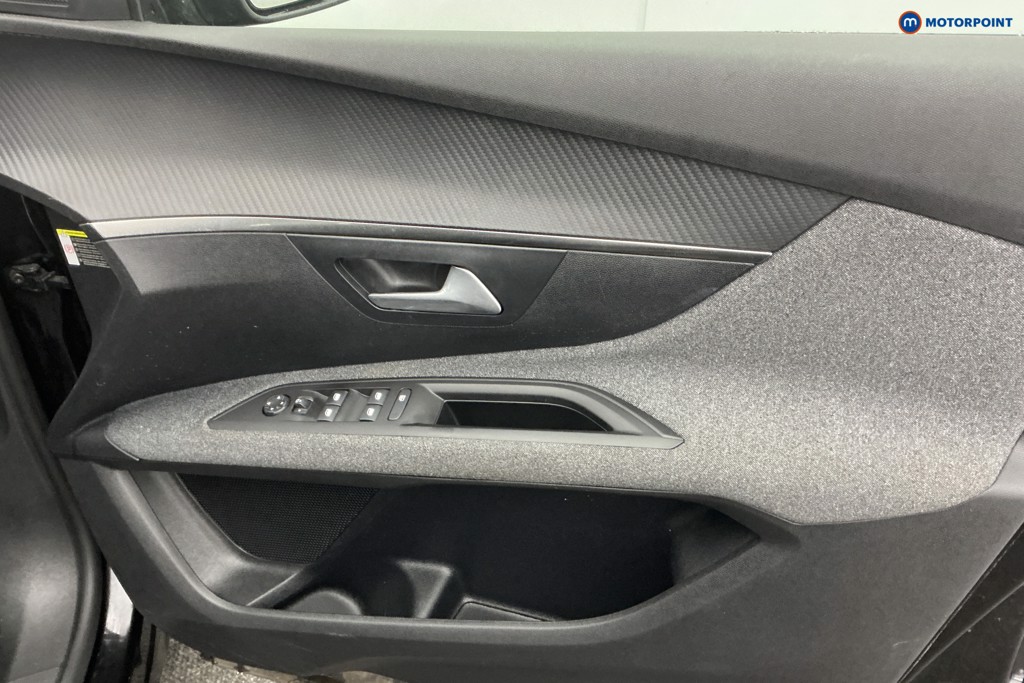 Used Peugeot 5008 2022 for sale - 76682002: Photo 30