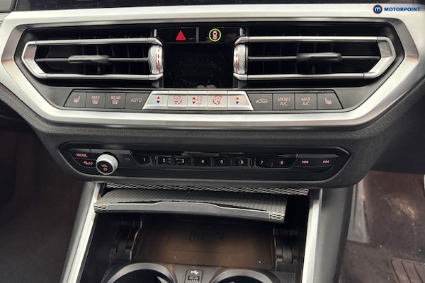 Used BMW 3 Series 2021 for sale - 76184728: Photo 24