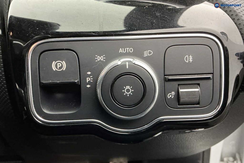 Used Mercedes-Benz A-Class 2021 for sale - 76978938: Photo 30