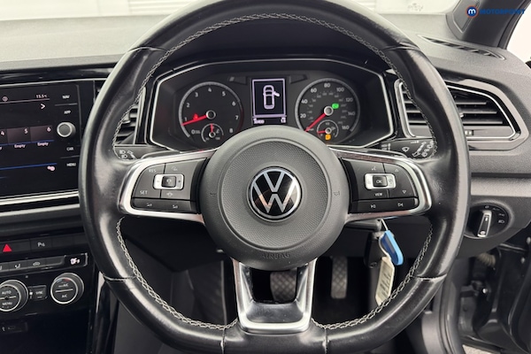 Used Volkswagen T-Roc 2021 for sale - 76196869: Photo 14