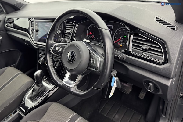 Used Volkswagen T-Roc 2021 for sale - 76196869: Photo 15