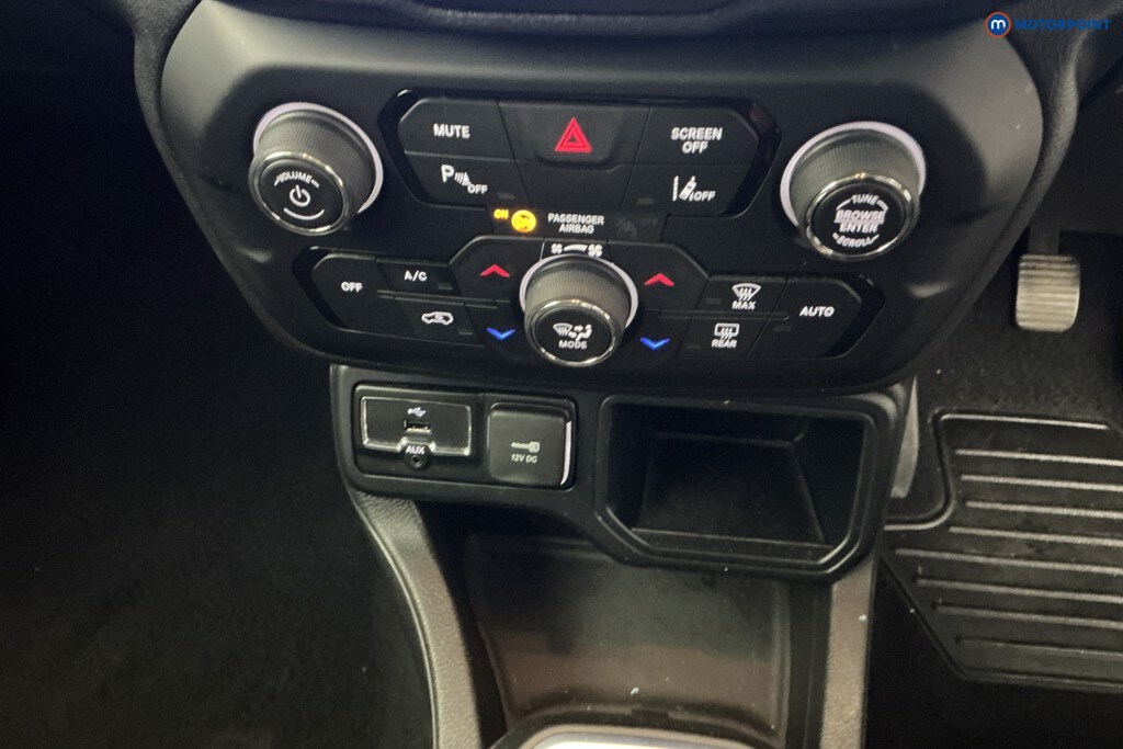 Used Jeep Renegade 2020 for sale - 77888940: Photo 28