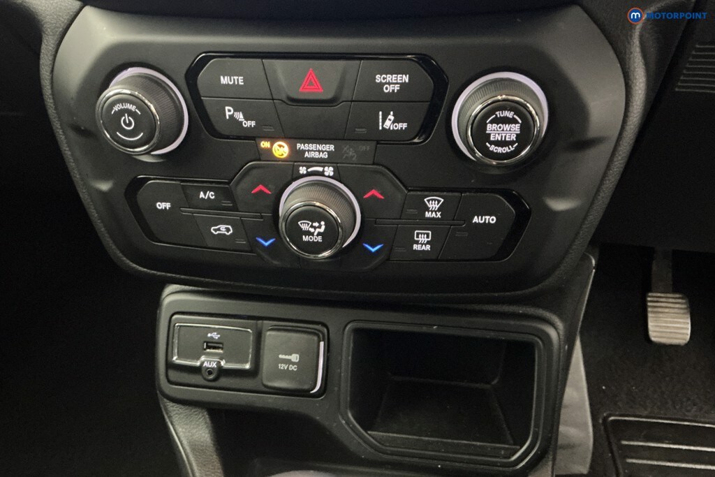 Used Jeep Renegade 2020 for sale - 77888940: Photo 29