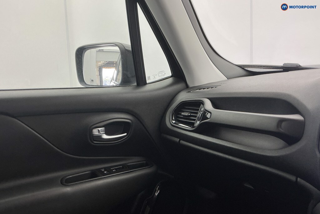 Used Jeep Renegade 2020 for sale - 77888940: Photo 31