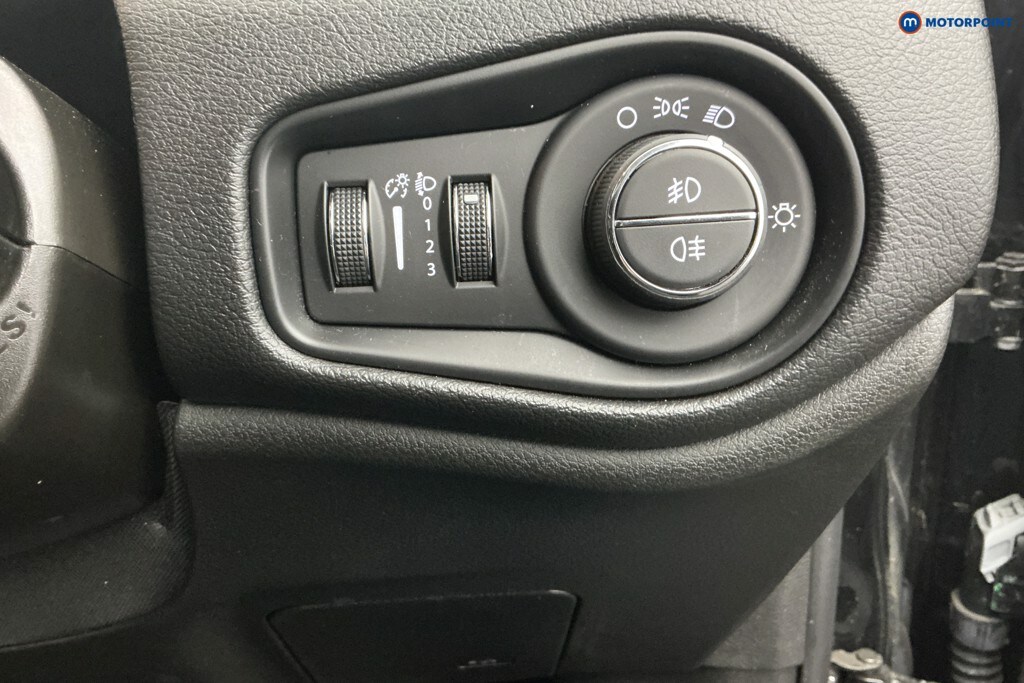 Used Jeep Renegade 2020 for sale - 77888940: Photo 34