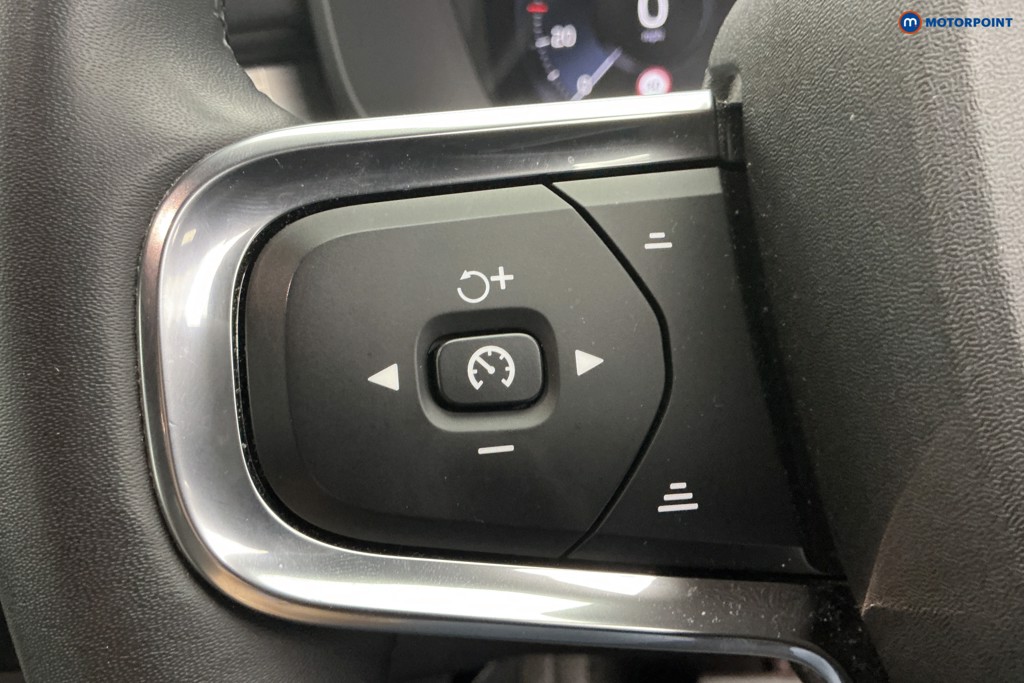 Used Volvo XC40 2022 for sale - 77361576: Photo 33