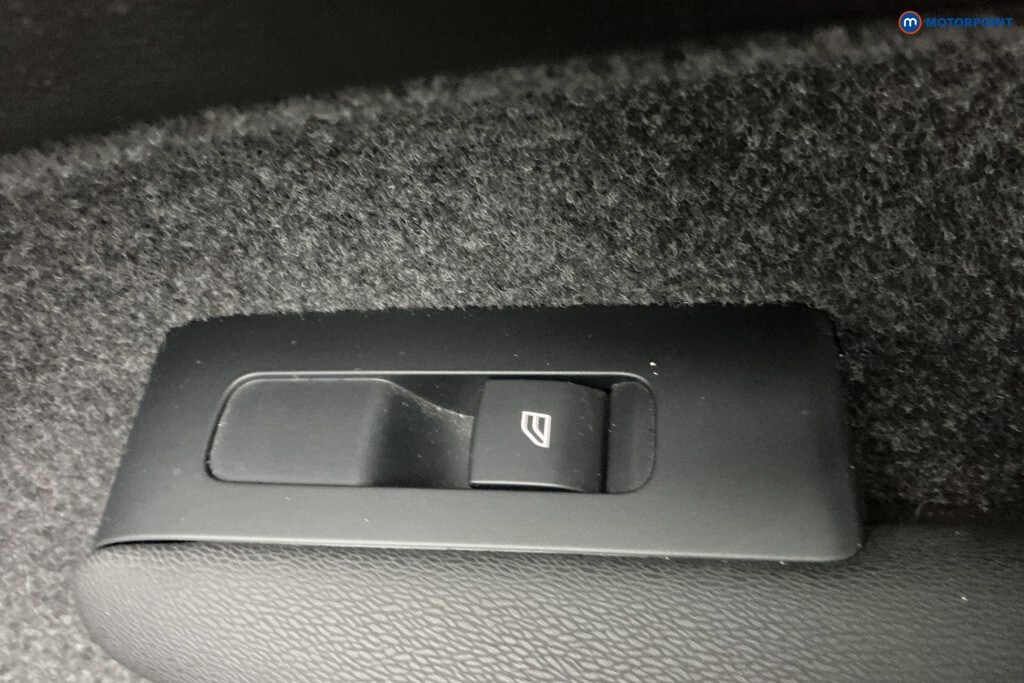 Used Volvo XC40 2022 for sale - 77361576: Photo 40