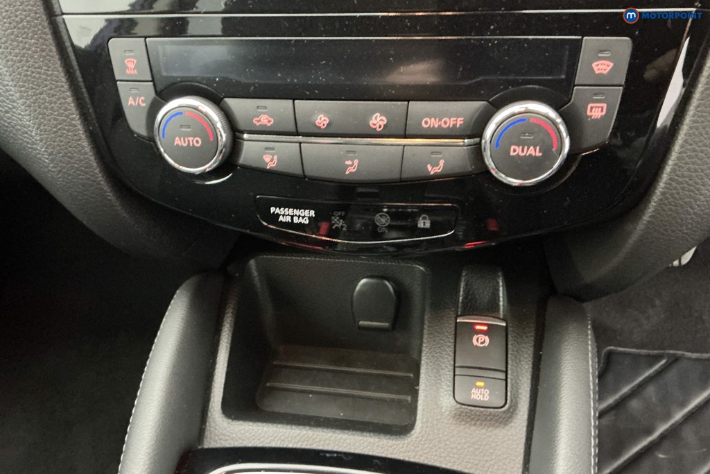 Used Nissan Qashqai 2018 for sale - 78028825: Photo 29