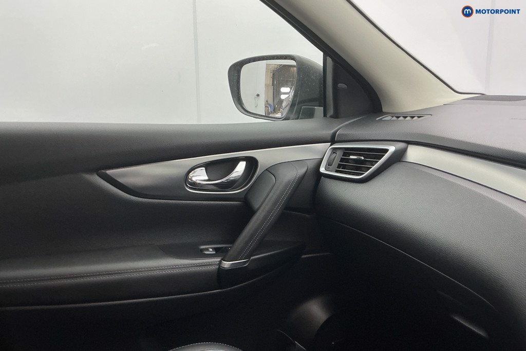 Used Nissan Qashqai 2018 for sale - 78028825: Photo 32