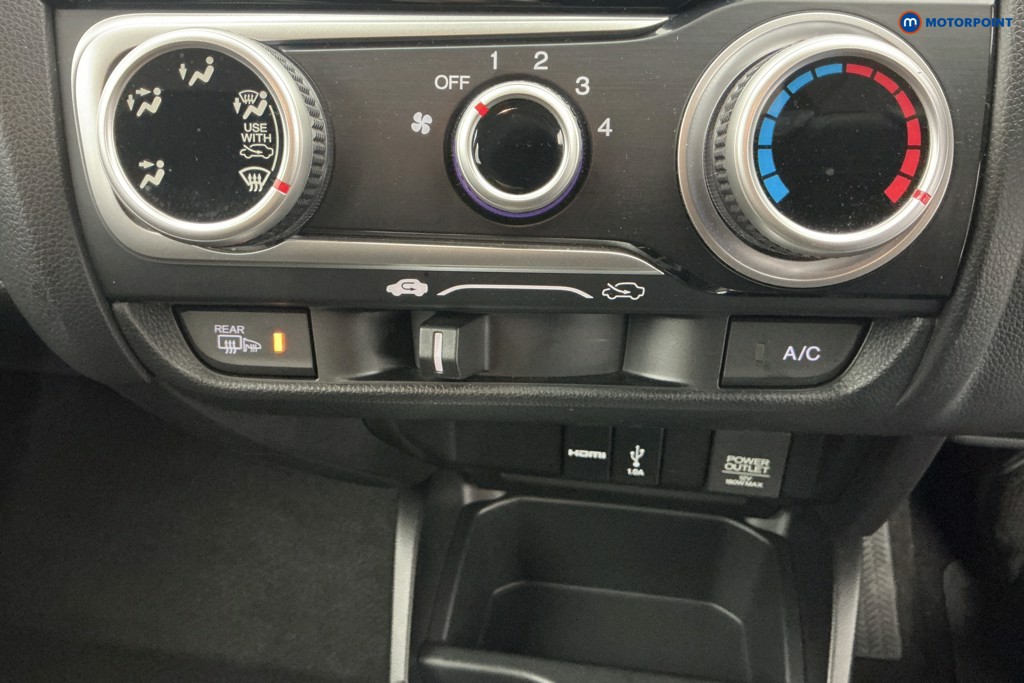 Used Honda Jazz 2019 for sale - 77297611: Photo 25