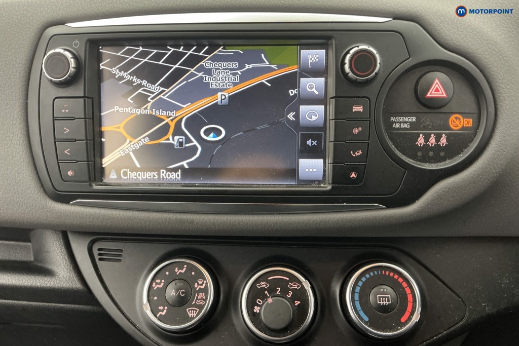 Used Toyota Yaris 2017 for sale - 77340400: Photo 10