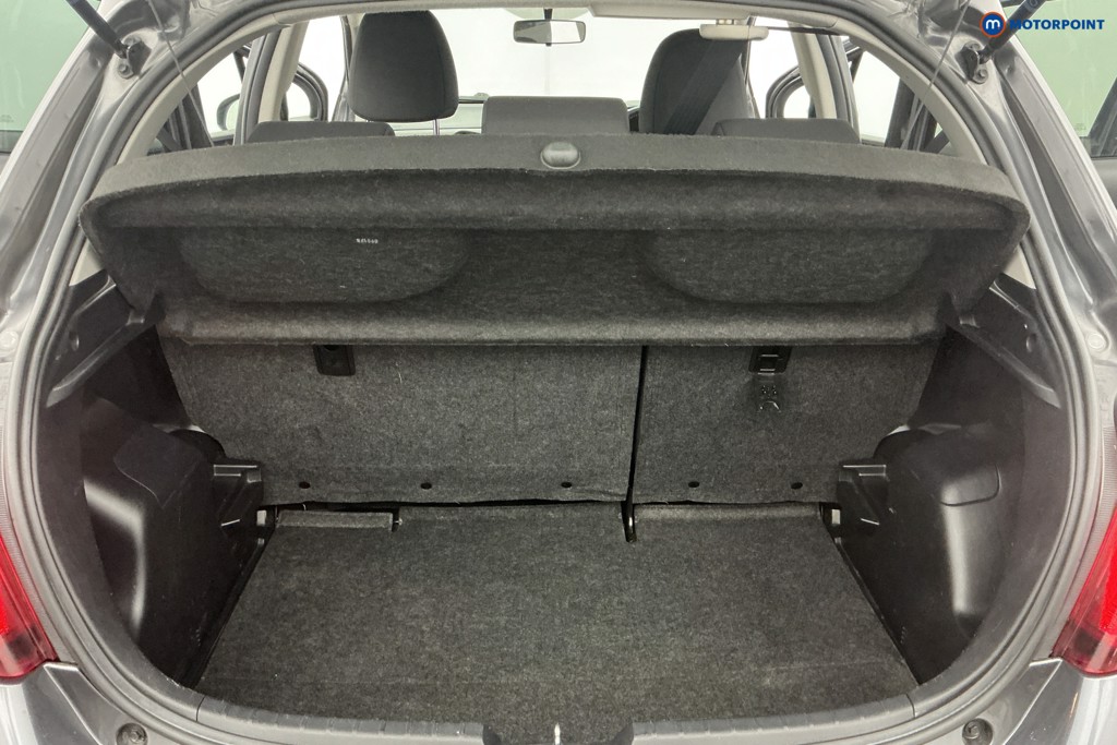 Used Toyota Yaris 2017 for sale - 77340400: Photo 12