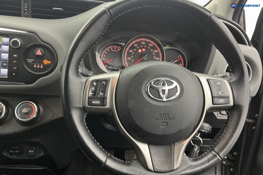 Used Toyota Yaris 2017 for sale - 77340400: Photo 16
