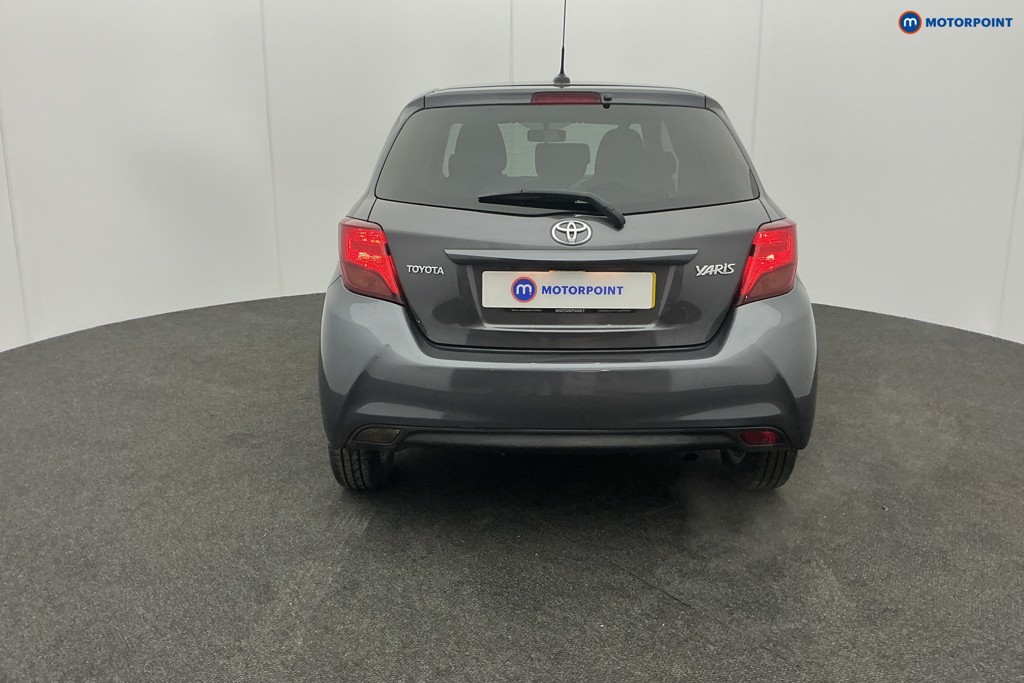 Used Toyota Yaris 2017 for sale - 77340400: Photo 41