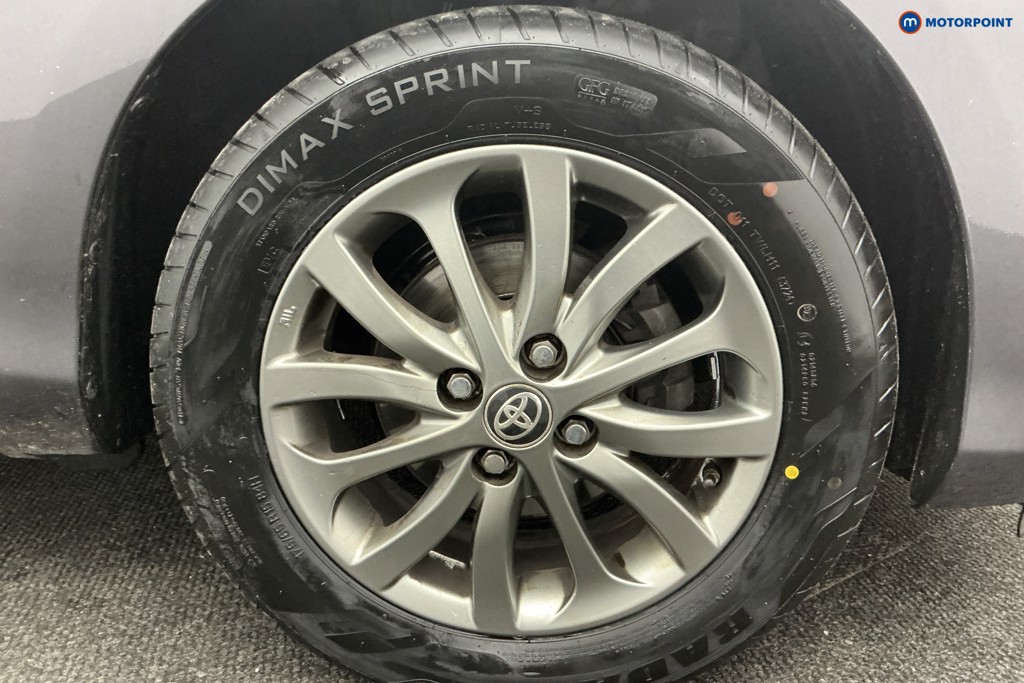 Used Toyota Yaris 2017 for sale - 77340400: Photo 48