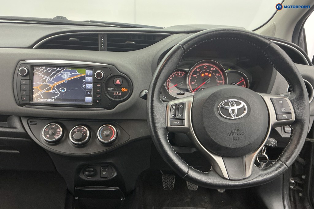 Used Toyota Yaris 2017 for sale - 77340400: Photo 9