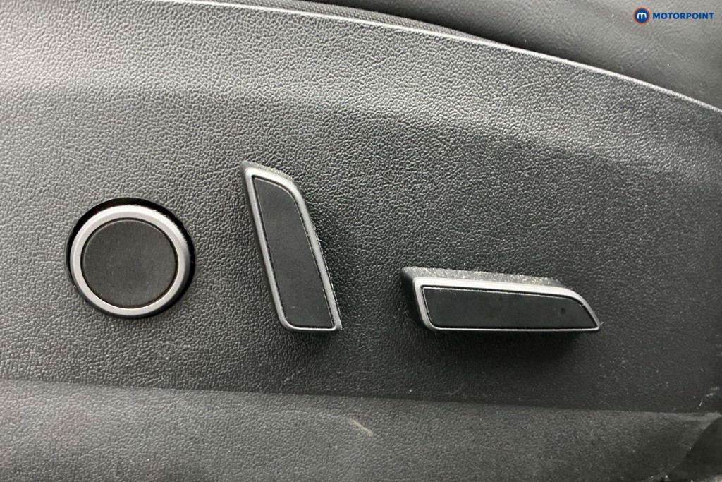 Used Tesla Model Y 2023 for sale - 77653882: Photo 33