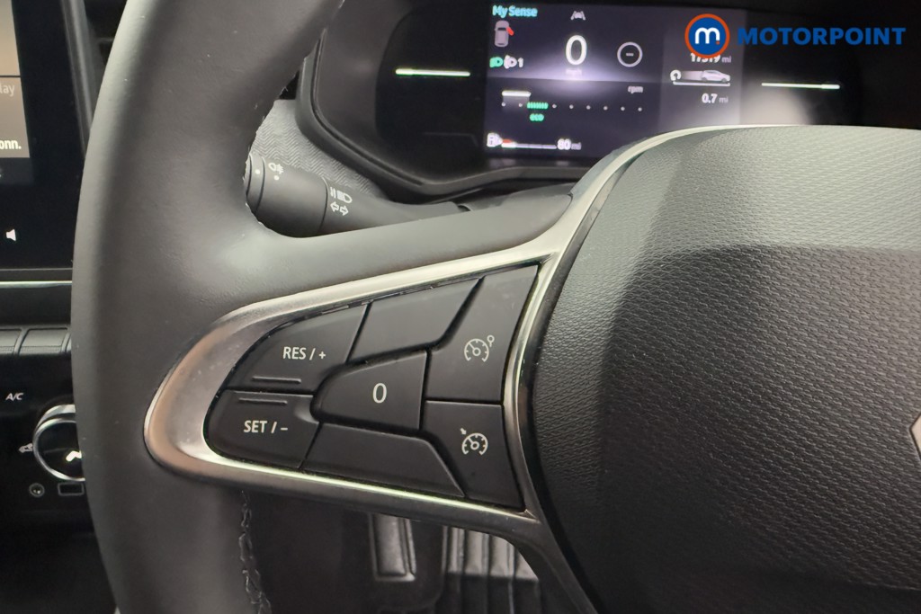 Used Renault Clio 2024 for sale - 77897375: Photo 12