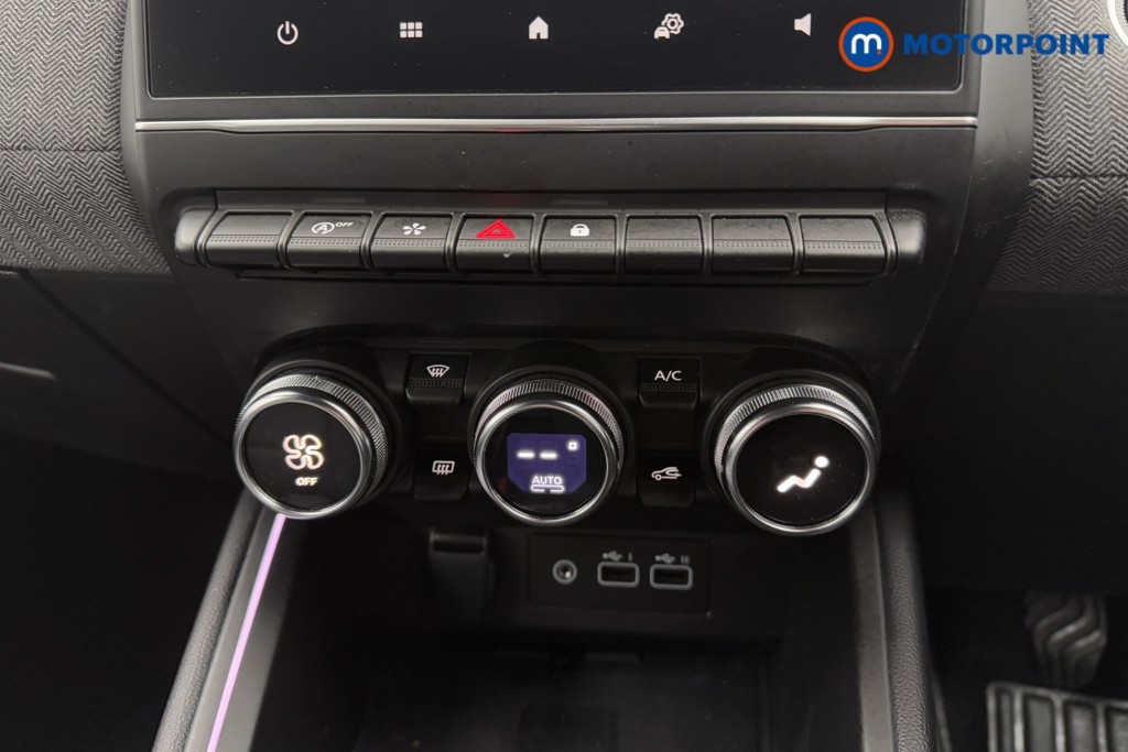 Used Renault Clio 2024 for sale - 77897375: Photo 20