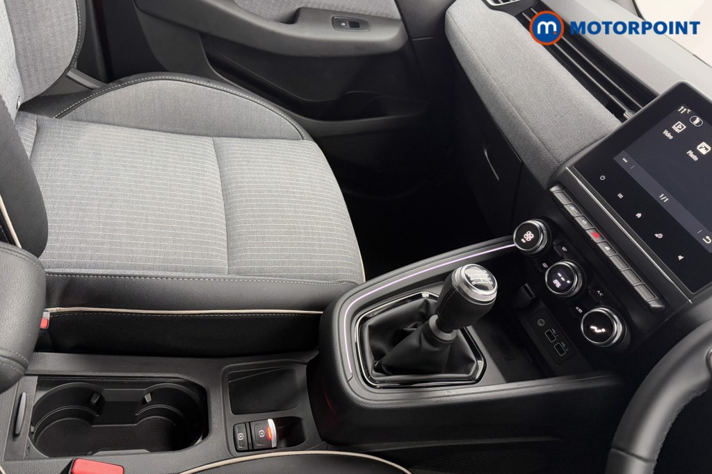 Used Renault Clio 2024 for sale - 77897375: Photo 24