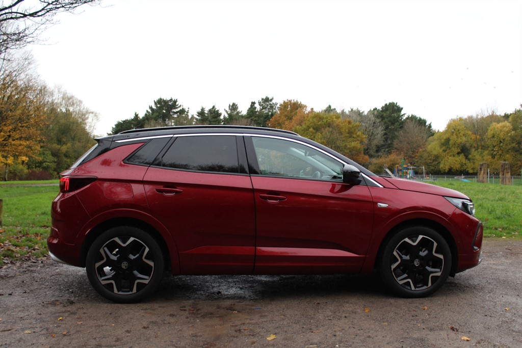 Used Vauxhall Grandland 2022 for sale - 76393799: Photo 2