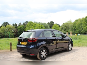 Used Honda Jazz 2021 for sale - 75570141: Photo