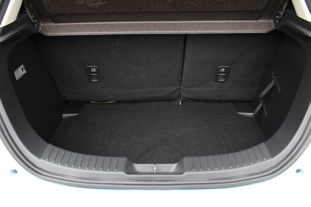 Used Mazda Mazda2 2024 for sale - 76344271: Photo 16