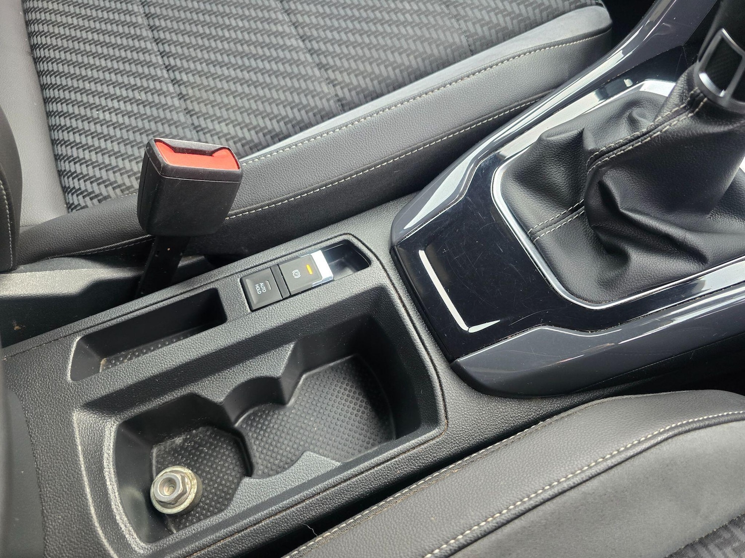 Used Volkswagen T-Roc 2019 for sale - 77633799: Photo 24