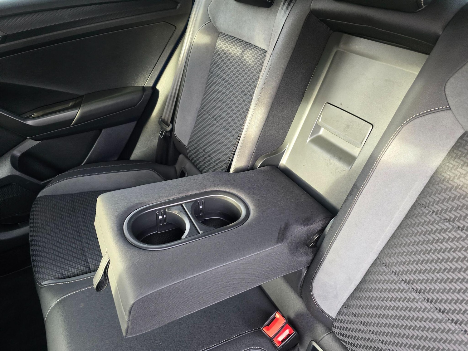 Used Volkswagen T-Roc 2019 for sale - 77633799: Photo 50