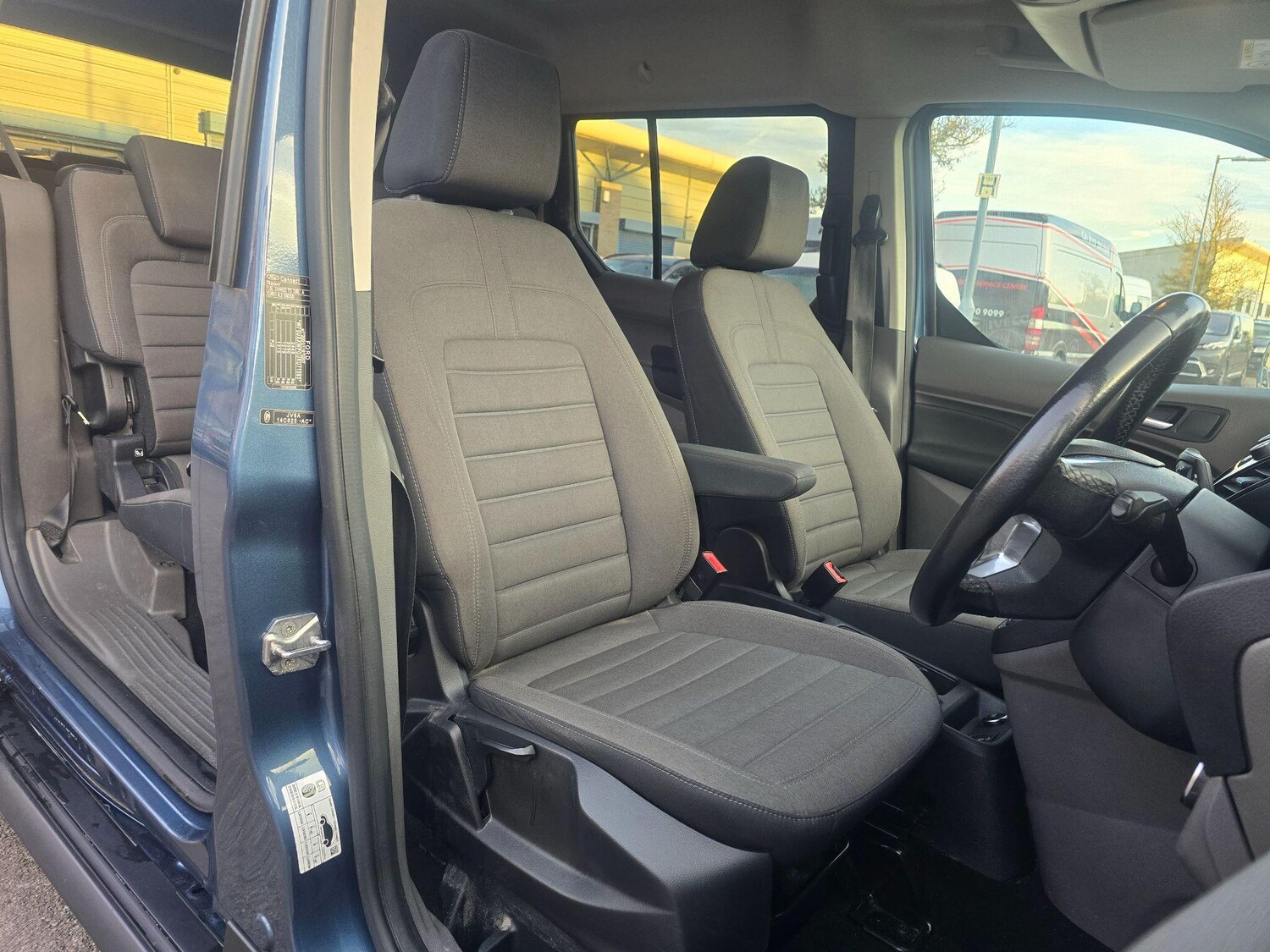 Used Ford Grand Tourneo Connect 2019 for sale - 77468271: Photo 31