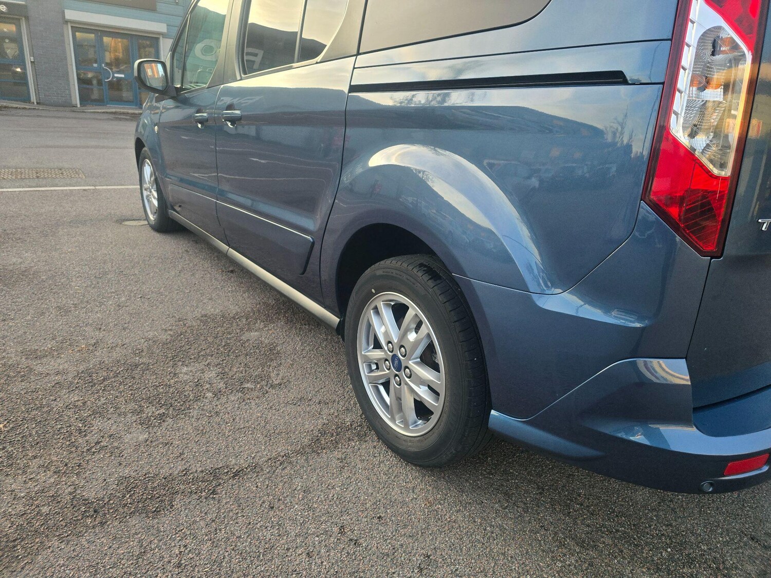 Used Ford Grand Tourneo Connect 2019 for sale - 77468271: Photo 65