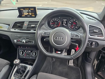 Used Audi Q3 2018 for sale - 75544035: Photo