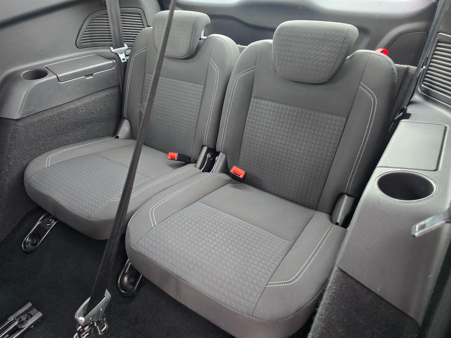 Used Ford Grand C-Max for sale - 77957460: Photo 3