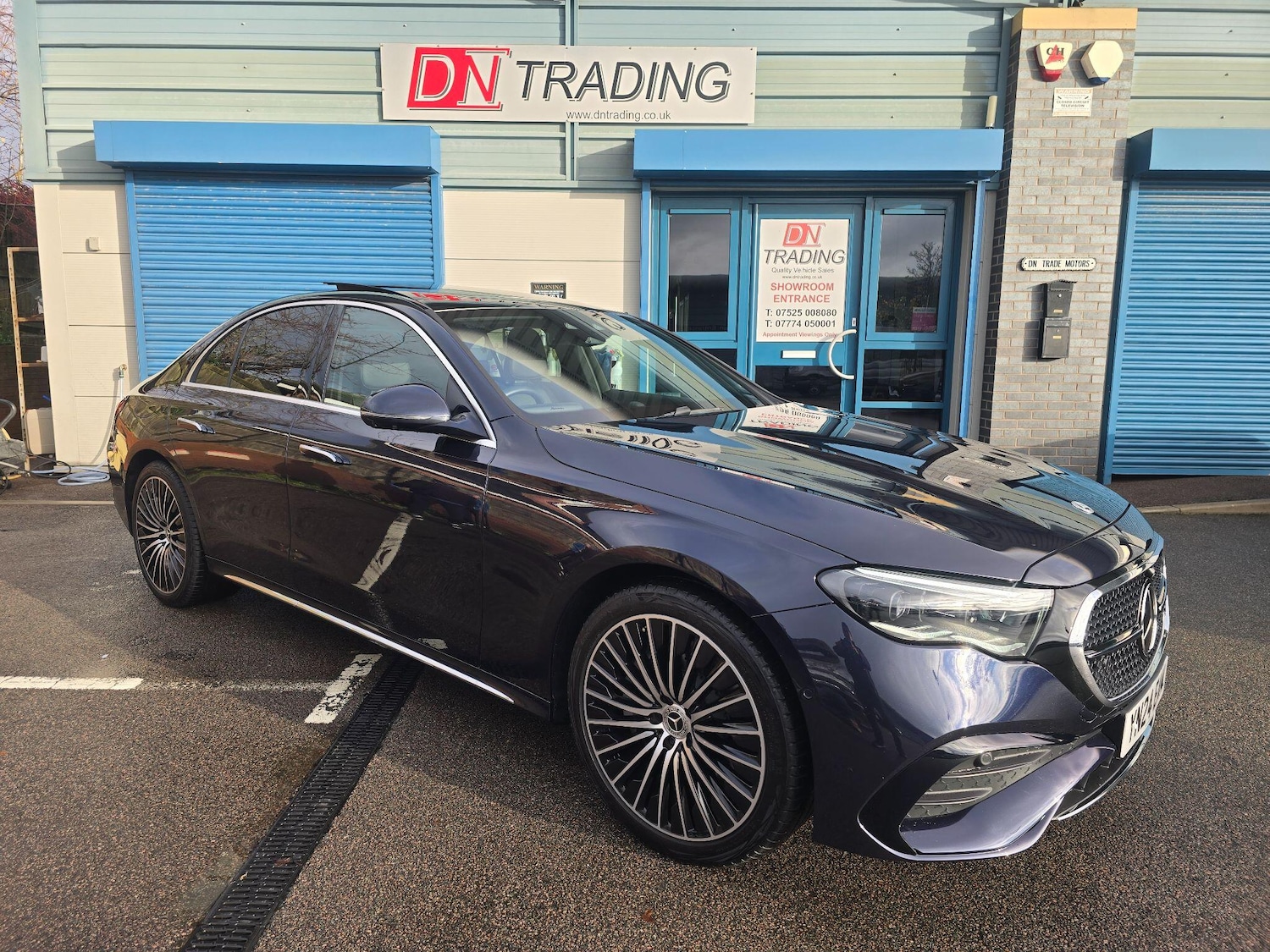 Used Mercedes-Benz E Class for sale - 76849879: Photo 1