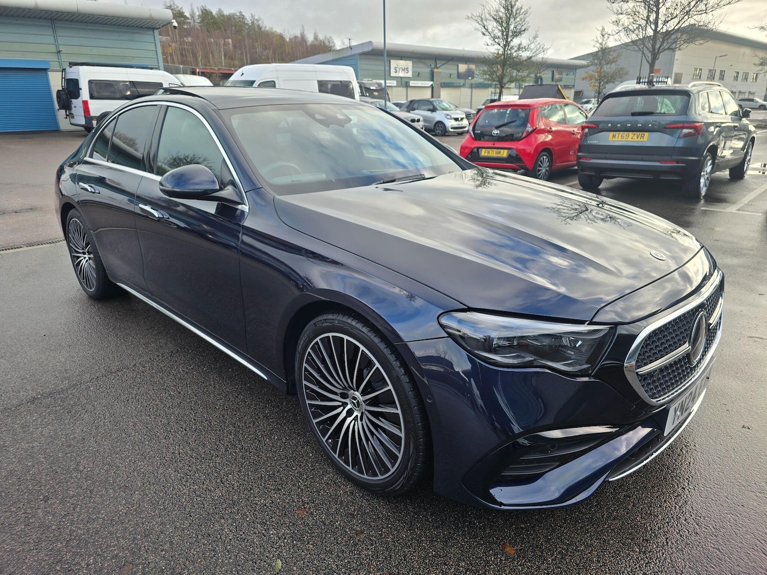 Used Mercedes-Benz E Class for sale - 76849879: Photo 11