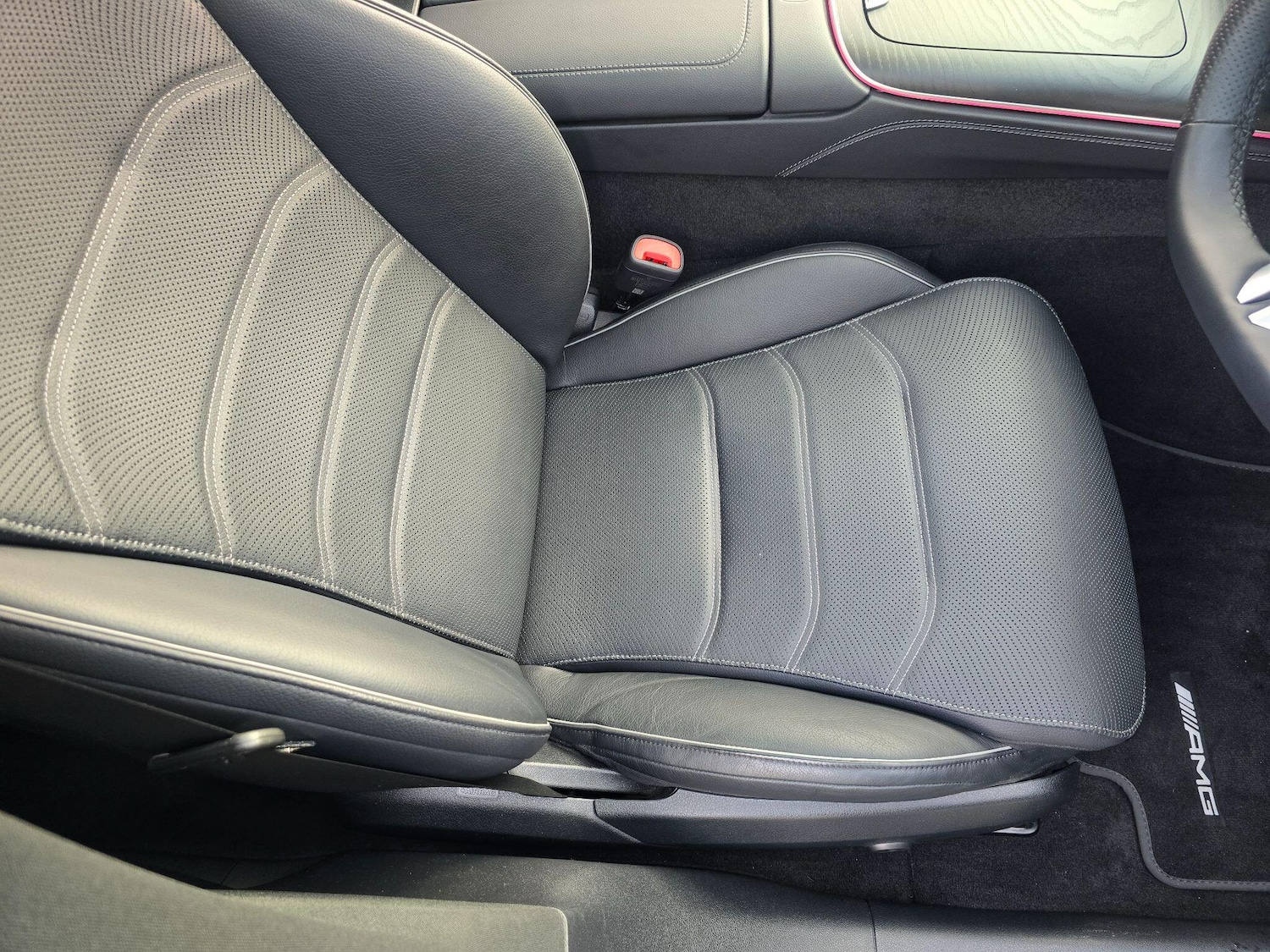 Used Mercedes-Benz E Class for sale - 76849879: Photo 43