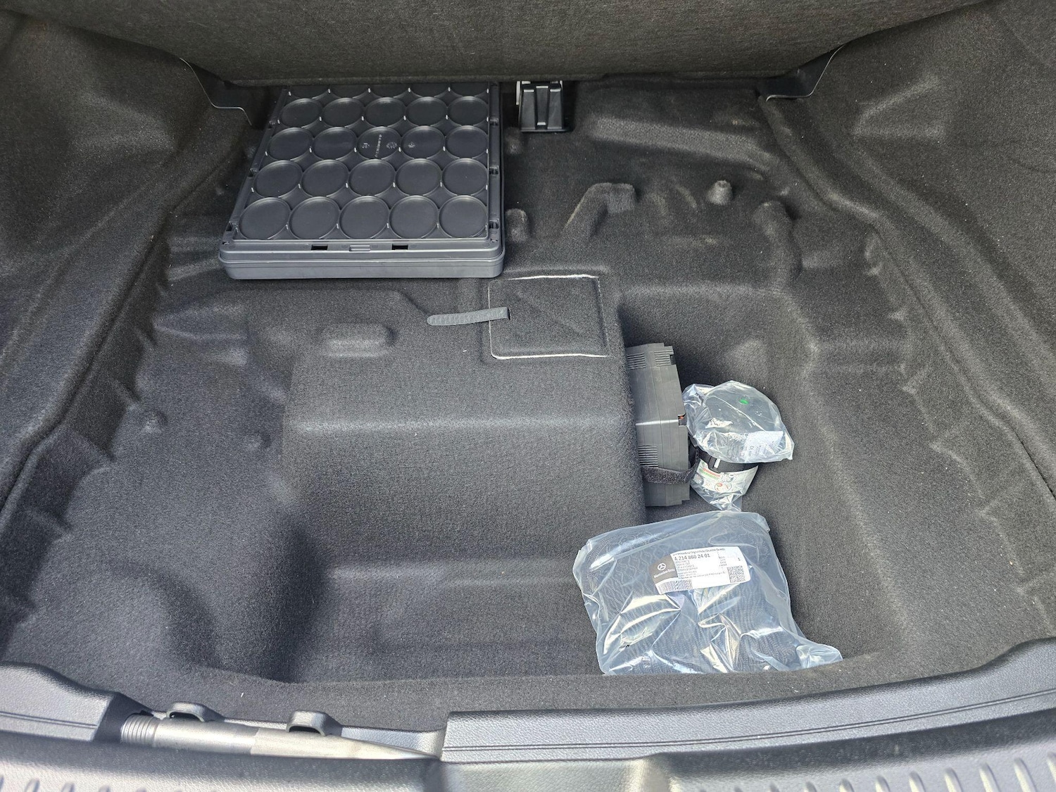 Used Mercedes-Benz E Class for sale - 76849879: Photo 69