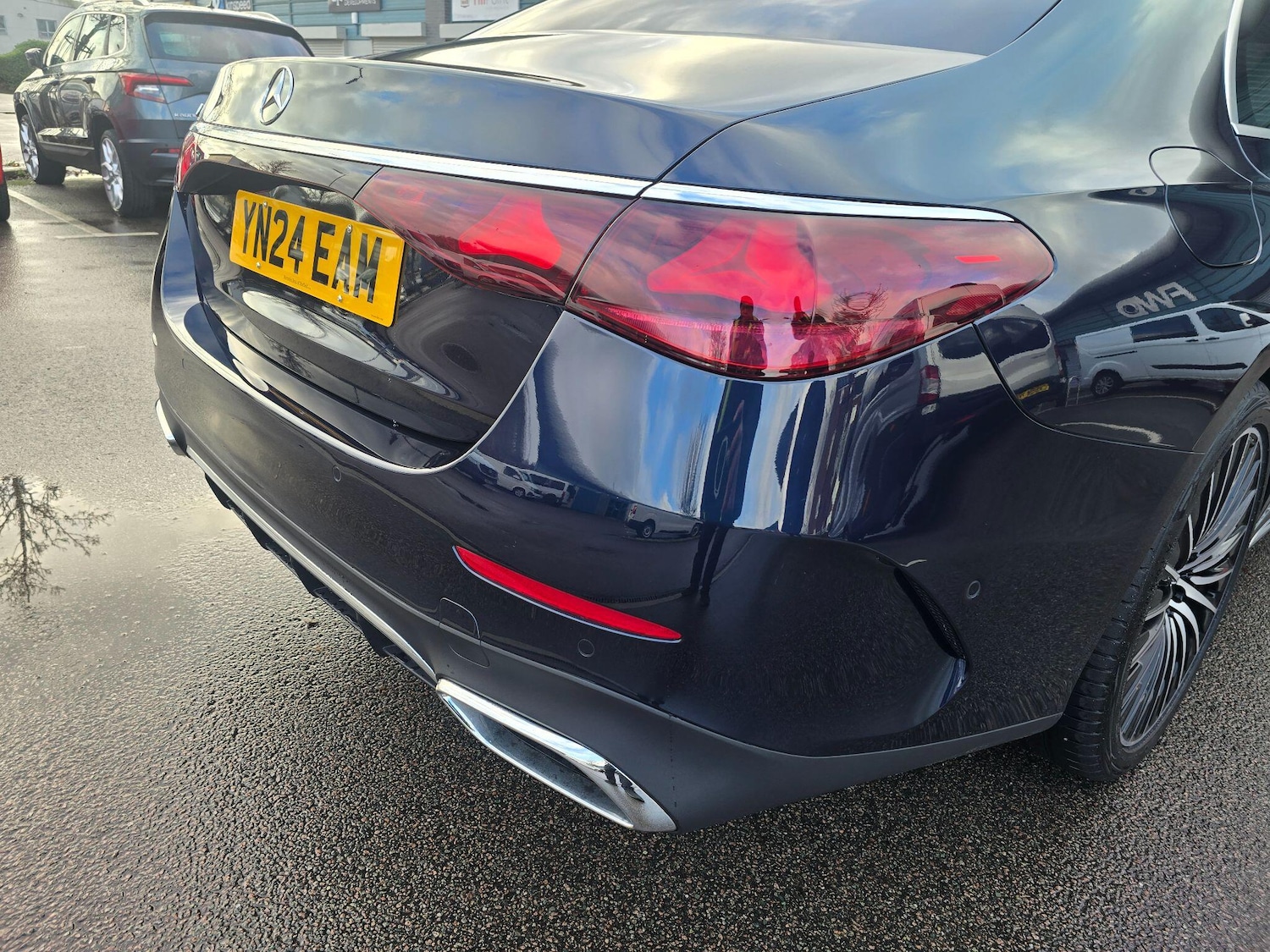 Used Mercedes-Benz E Class for sale - 76849879: Photo 87