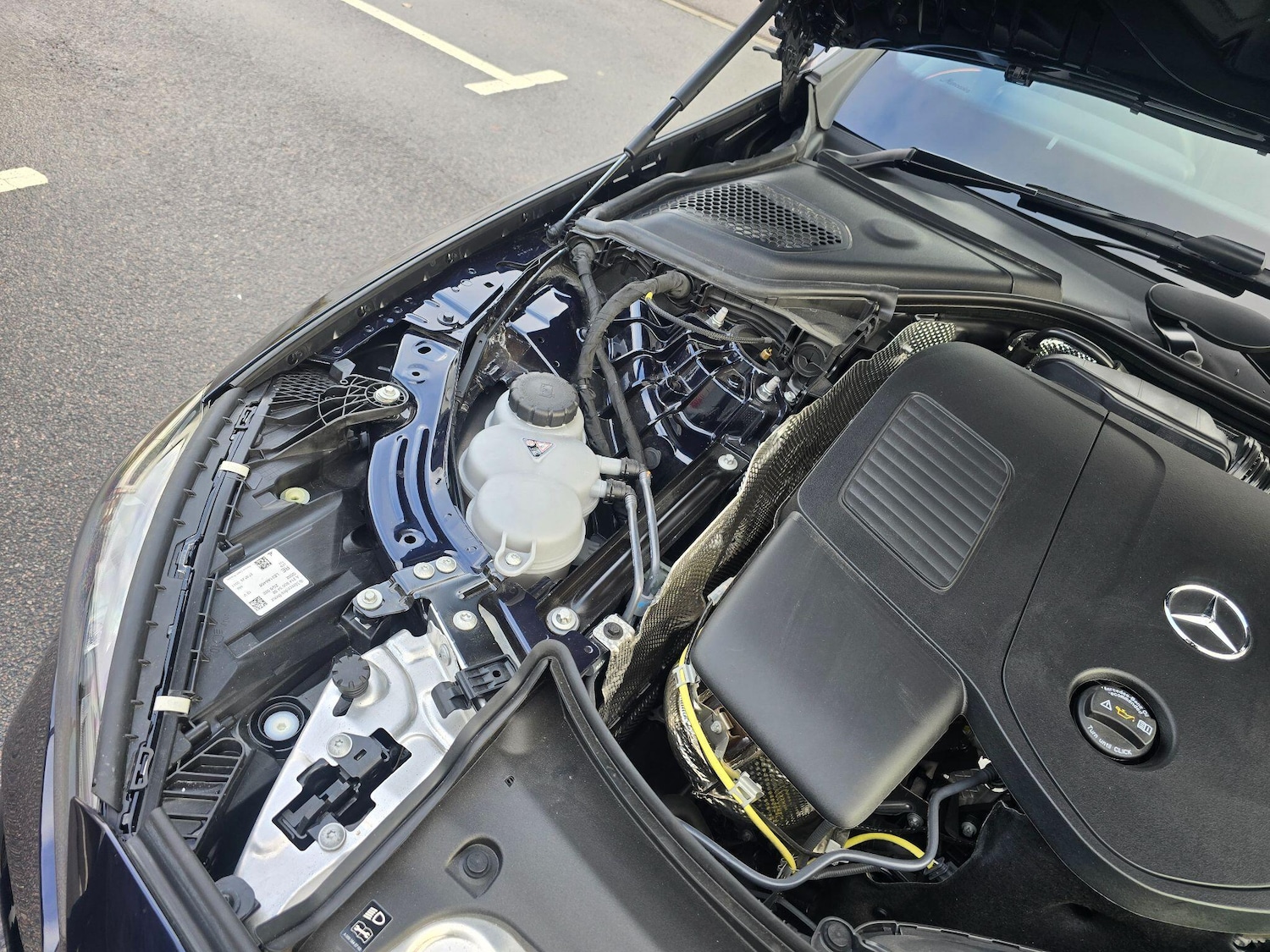 Used Mercedes-Benz E Class for sale - 76849879: Photo 93