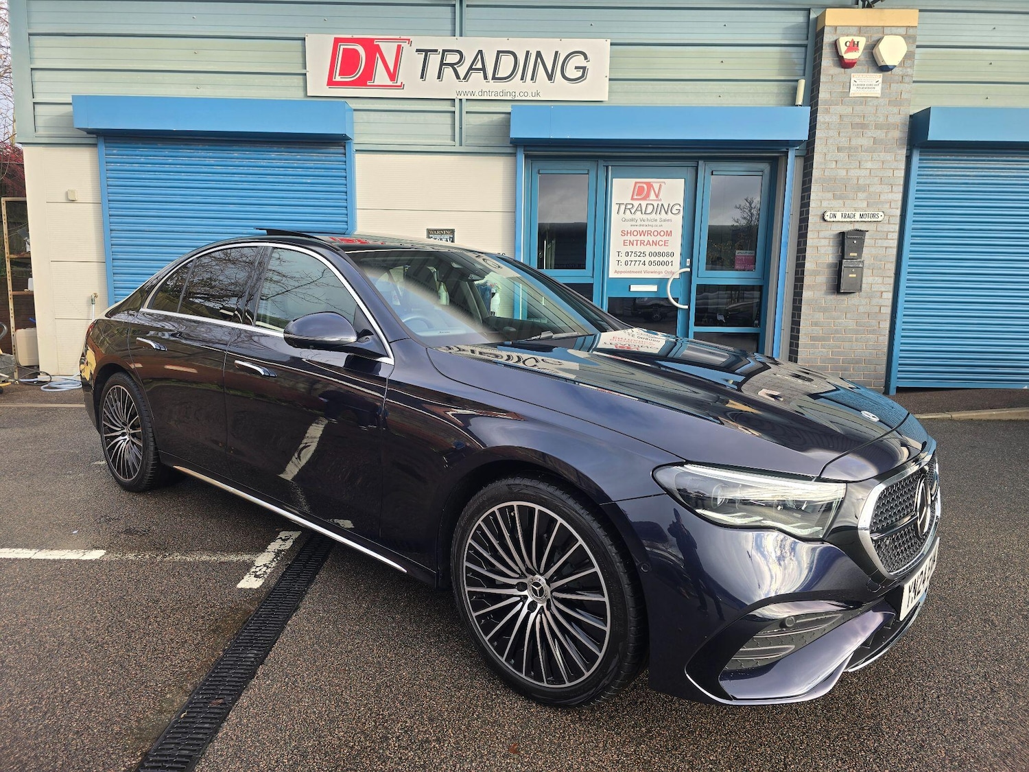 Used Mercedes-Benz E Class for sale - 76849879: Photo 97