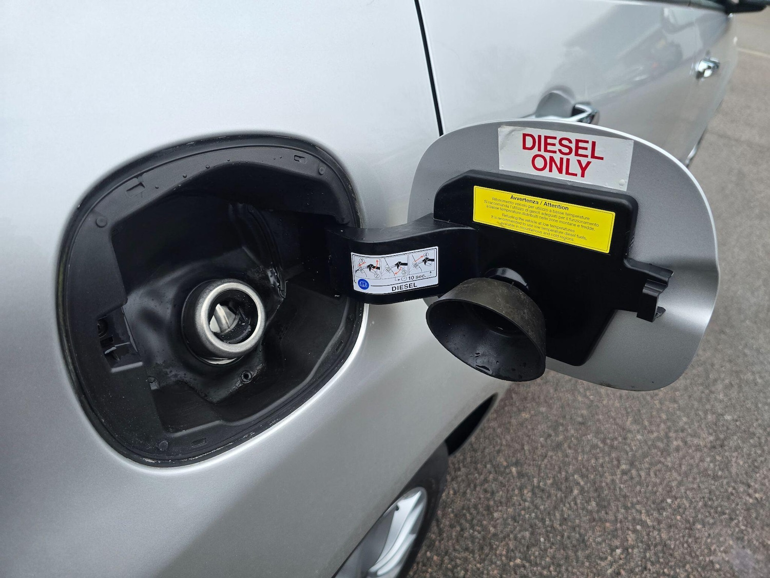 Used Fiat 500L 2013 for sale - 77254946: Photo 100