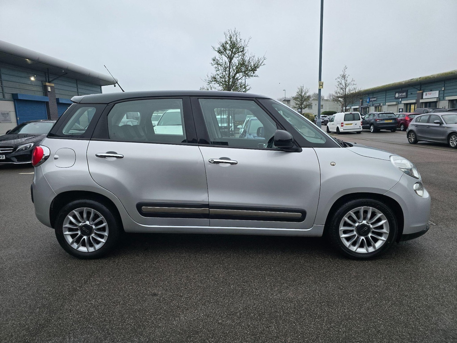 Used Fiat 500L 2013 for sale - 77254946: Photo 11