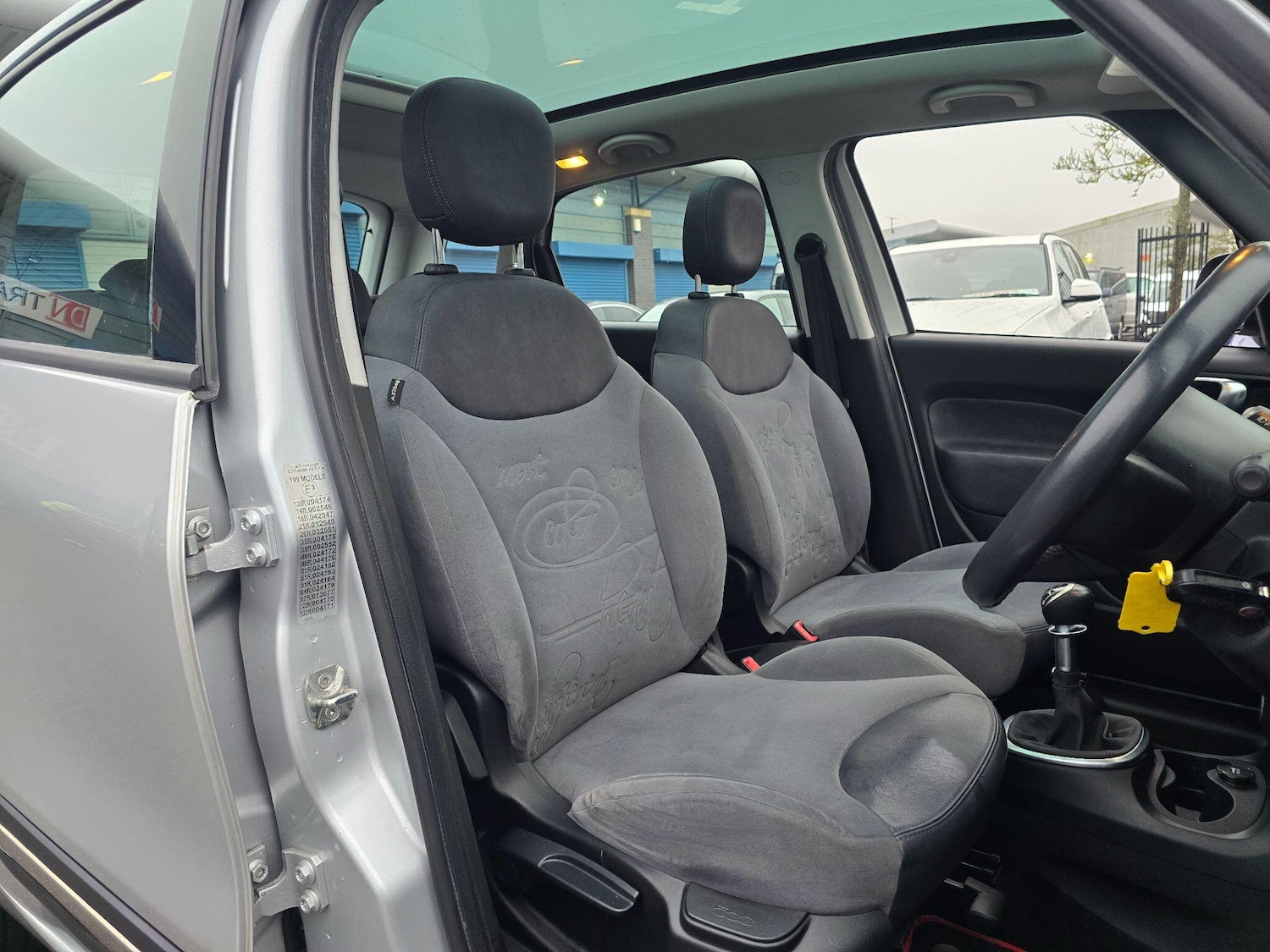 Used Fiat 500L 2013 for sale - 77254946: Photo 2