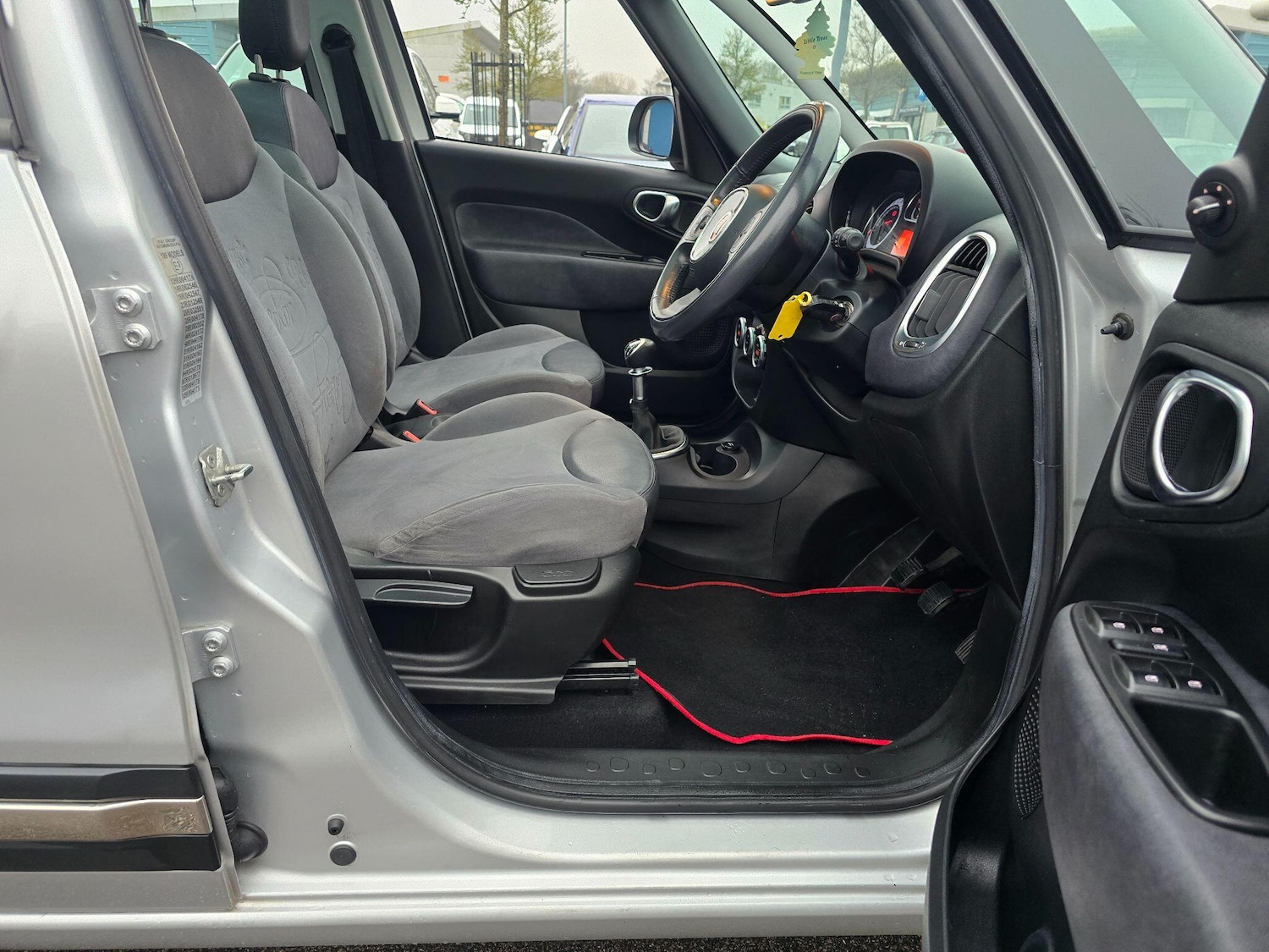 Used Fiat 500L 2013 for sale - 77254946: Photo 35