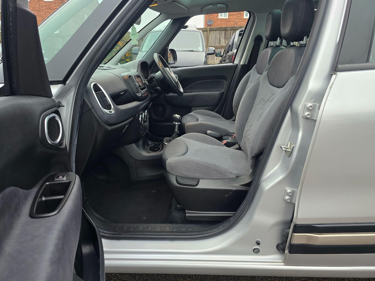 Used Fiat 500L 2013 for sale - 77254946: Photo 42