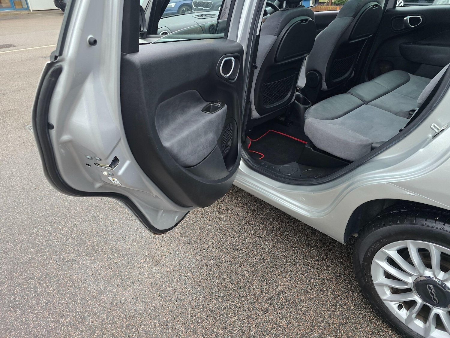 Used Fiat 500L 2013 for sale - 77254946: Photo 50