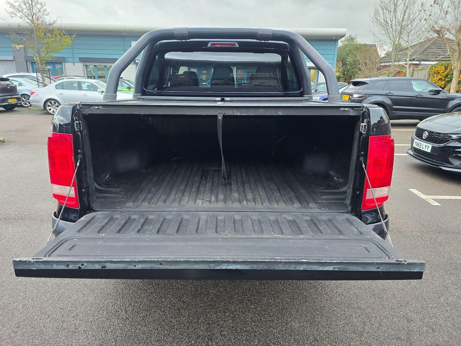 Used Volkswagen Amarok 2016 for sale - 76728645: Photo 4