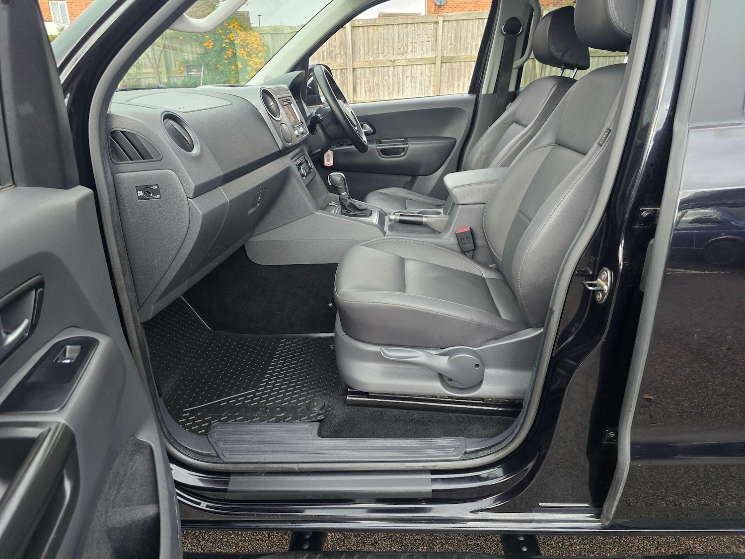 Used Volkswagen Amarok 2016 for sale - 76728645: Photo 40