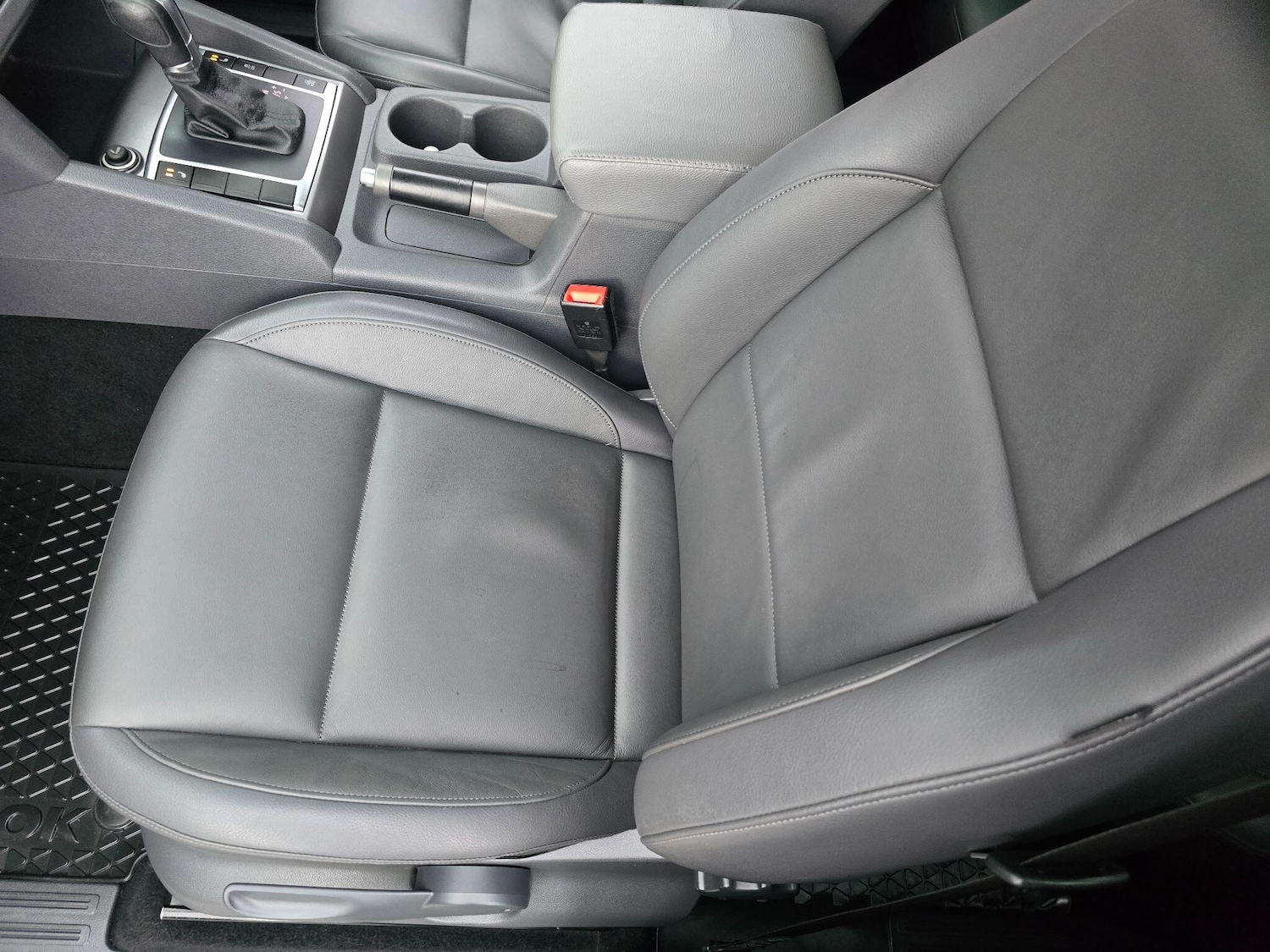 Used Volkswagen Amarok 2016 for sale - 76728645: Photo 41