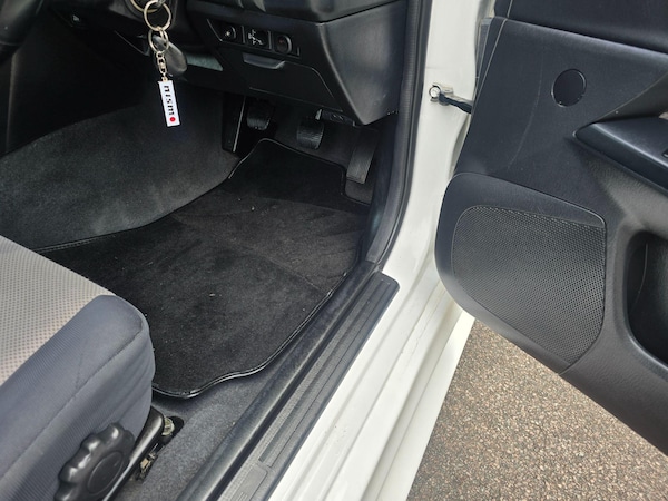 Used Nissan Skyline 2006 for sale - 75647315: Photo 25